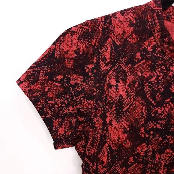 Rag & Bone Tshirt All Over Snake Print Red Organic Cotton Size XS Short Sleeve - Picture 6 of 12